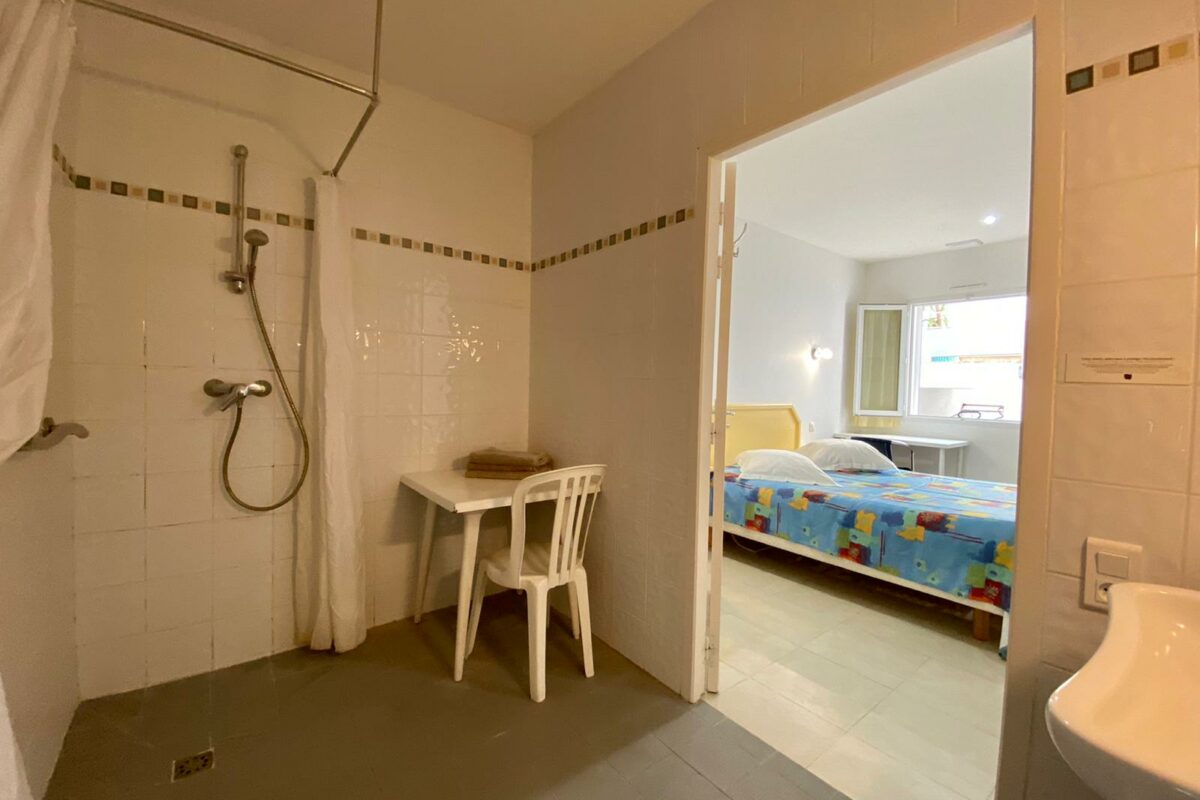 Standard rooms with handicap access